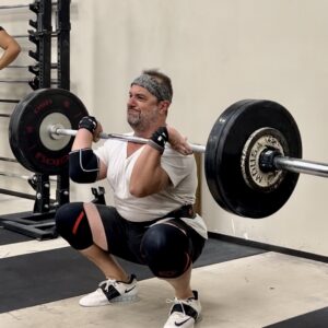 Man cleaning 100kg