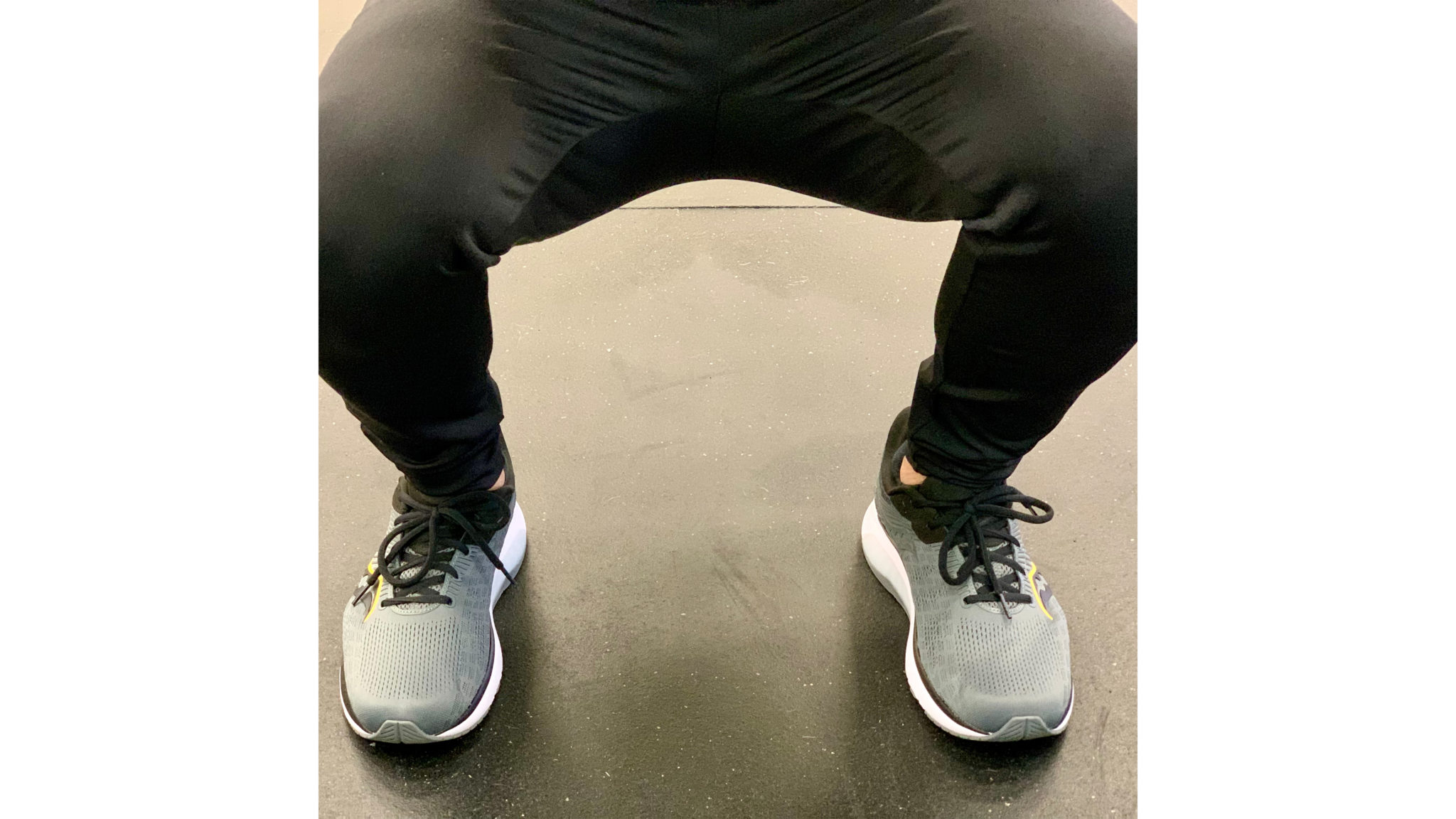 foot position during squat